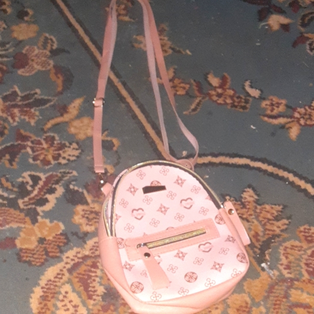 B. Yang bag perfect for you